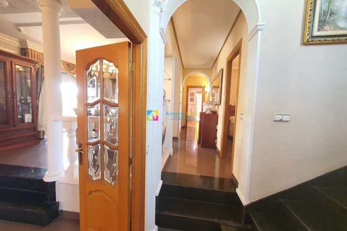 Image No.8-4 Bed Villa for sale