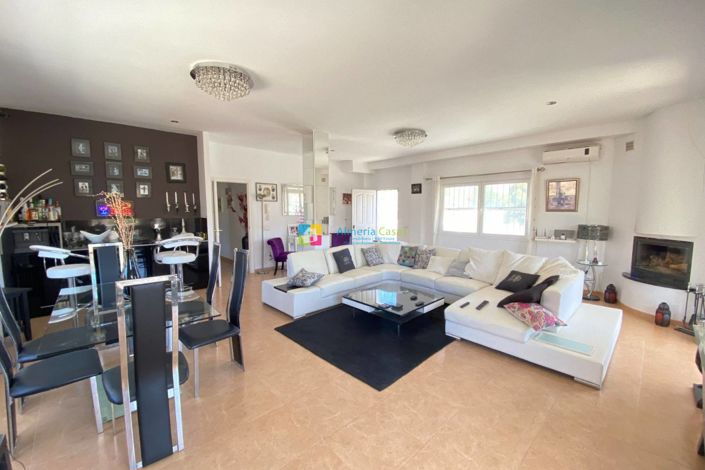 Image No.32-4 Bed Villa for sale