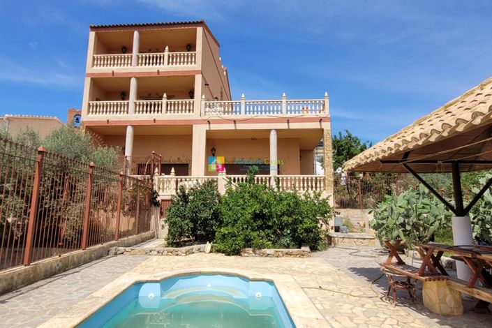 Image No.1-Villa de 4 chambres à vendre à Cantoria