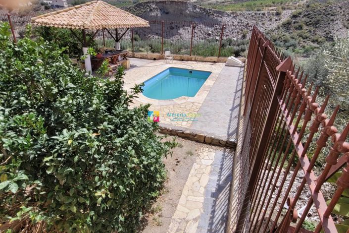 Image No.17-4 Bed Villa for sale