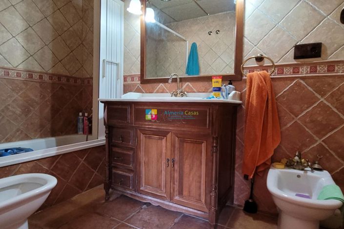 Image No.37-4 Bed Villa for sale