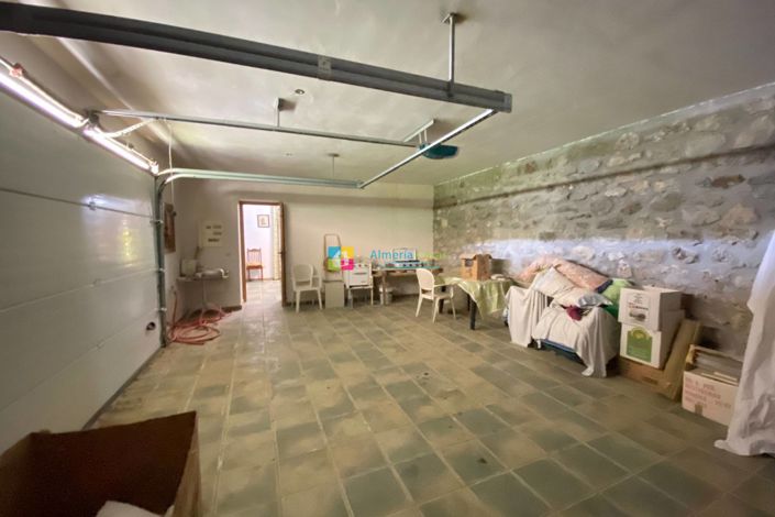 Image No.27-5 Bed Villa for sale