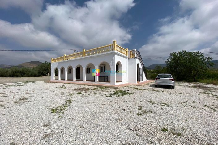 Image No.2-3 Bed Villa for sale