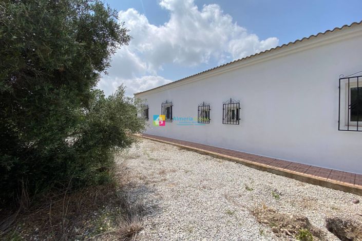 Image No.29-3 Bed Villa for sale