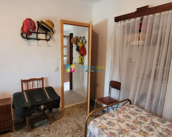 Image No.10-5 Bed Country House for sale