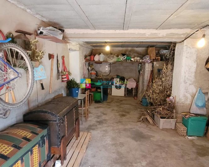 Image No.18-5 Bed Country House for sale