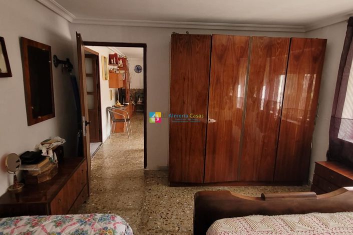 Image No.9-5 Bed Country House for sale