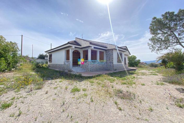 Image No.1-4 Bed Villa for sale