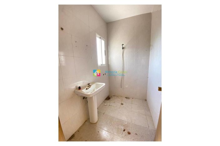 Image No.28-4 Bed Villa for sale