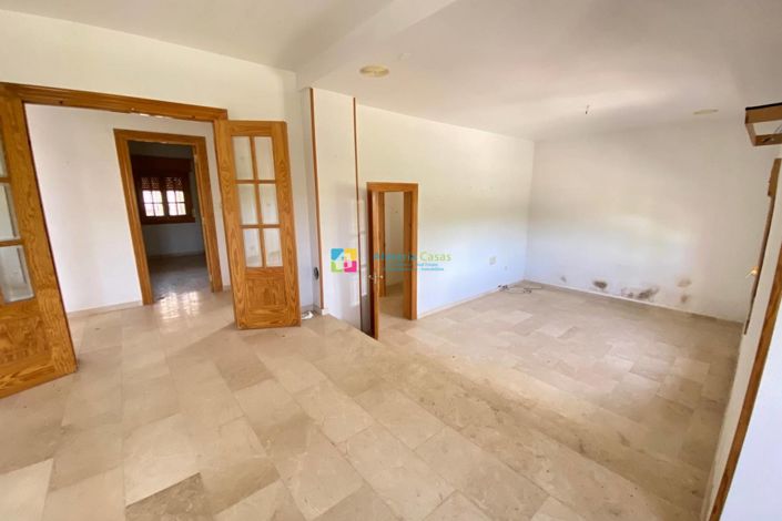 Image No.7-4 Bed Villa for sale