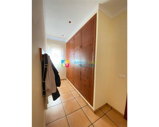 Image No.32-4 Bed Villa for sale