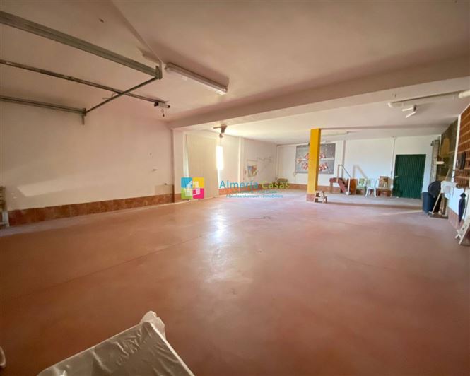 Image No.40-4 Bed Villa for sale