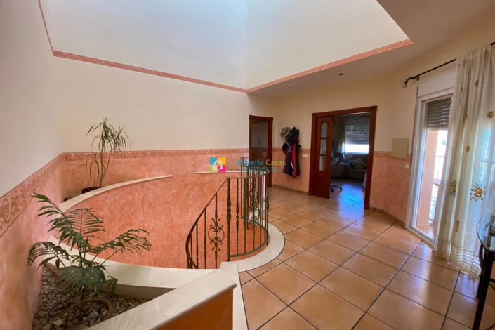 Image No.9-4 Bed Villa for sale