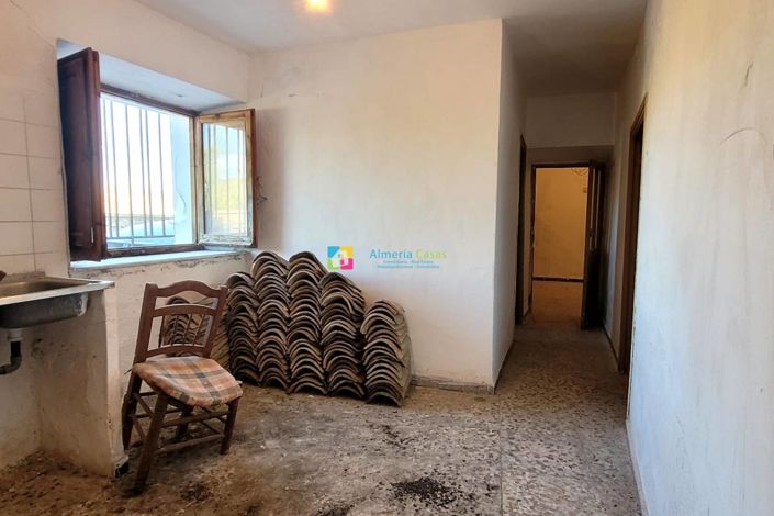 Image No.22-7 Bed Townhouse for sale