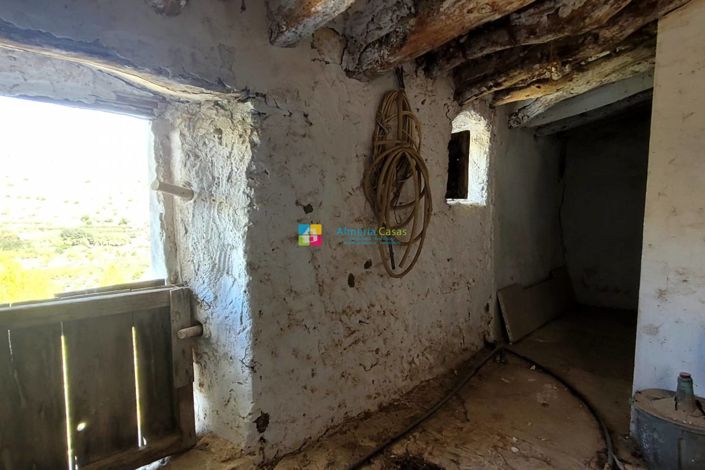 Image No.43-7 Bed Townhouse for sale