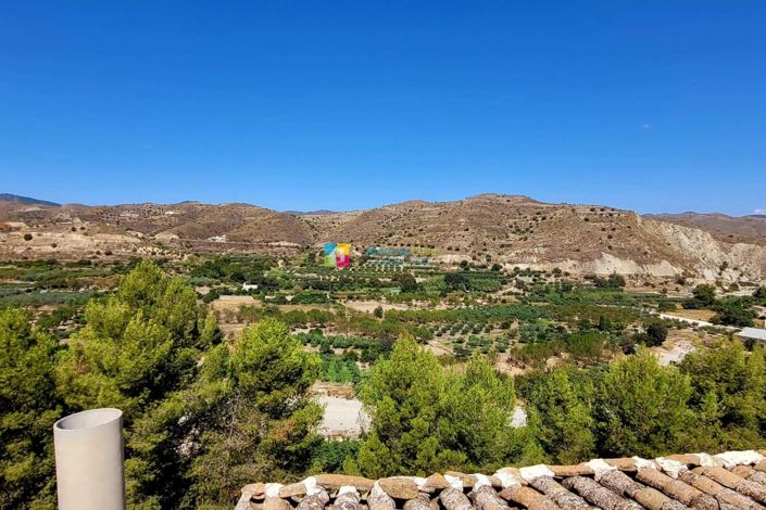 Image No.47-7 Bed Townhouse for sale