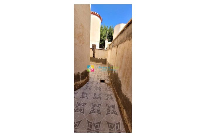 Image No.11-3 Bed Townhouse for sale