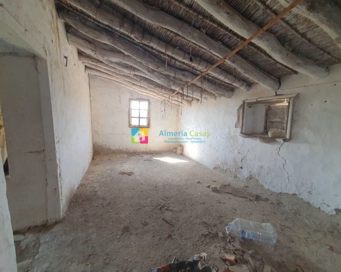 Image No.12-5 Bed Country House for sale