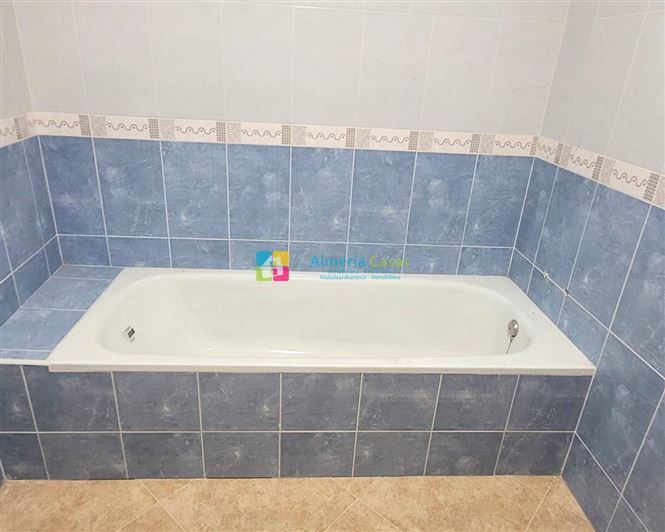 Image No.16-2 Bed Apartment for sale