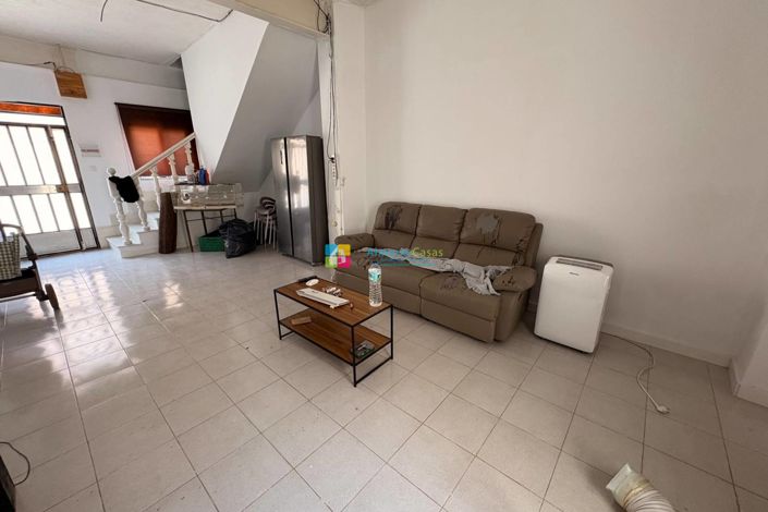 Image No.2-2 Bed Townhouse for sale