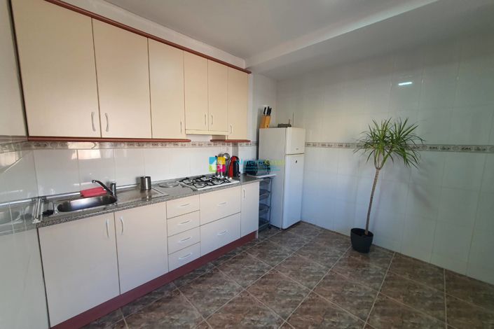 Image No.20-2 Bed Townhouse for sale