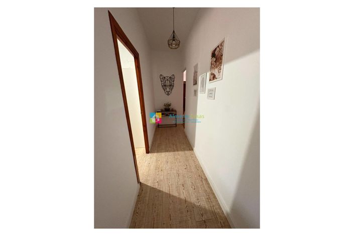 Image No.24-2 Bed Townhouse for sale