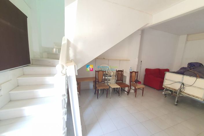 Image No.17-2 Bed Townhouse for sale