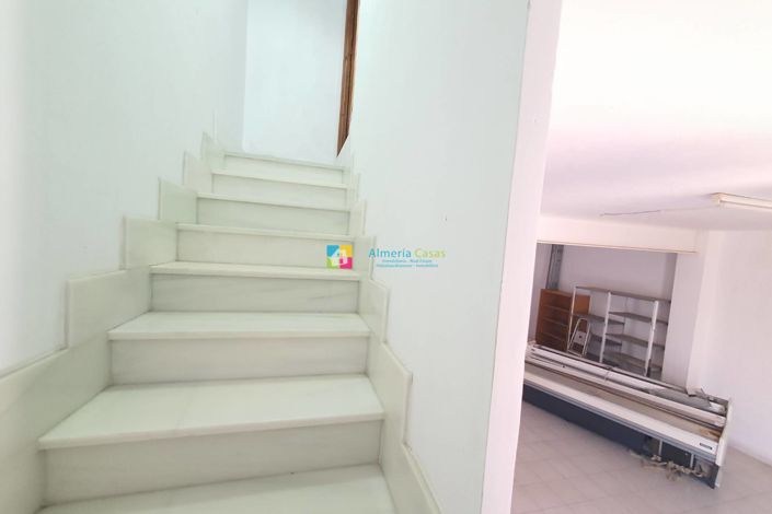 Image No.18-2 Bed Townhouse for sale