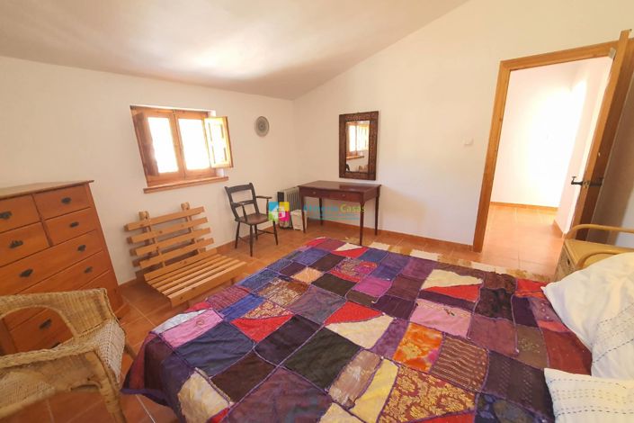 Image No.15-3 Bed Townhouse for sale