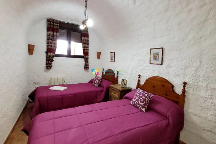 Image No.33-Maison de 4 chambres à vendre à Cullar