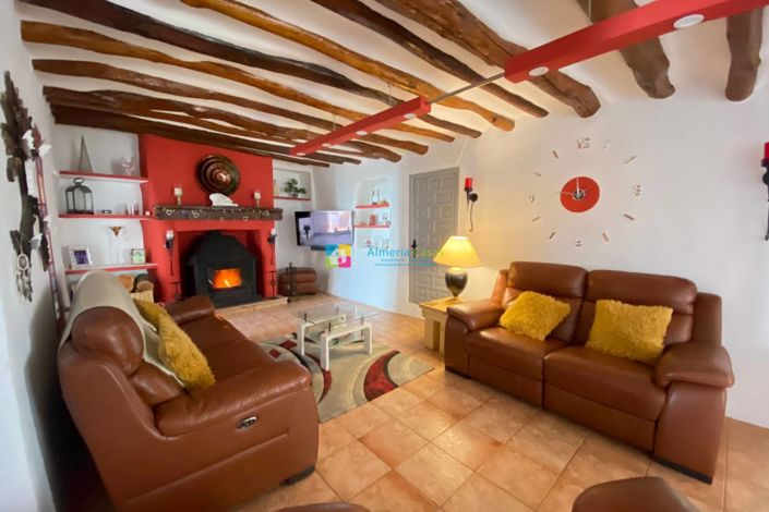 Image No.12-Maison de campagne de 6 chambres à vendre à Oria