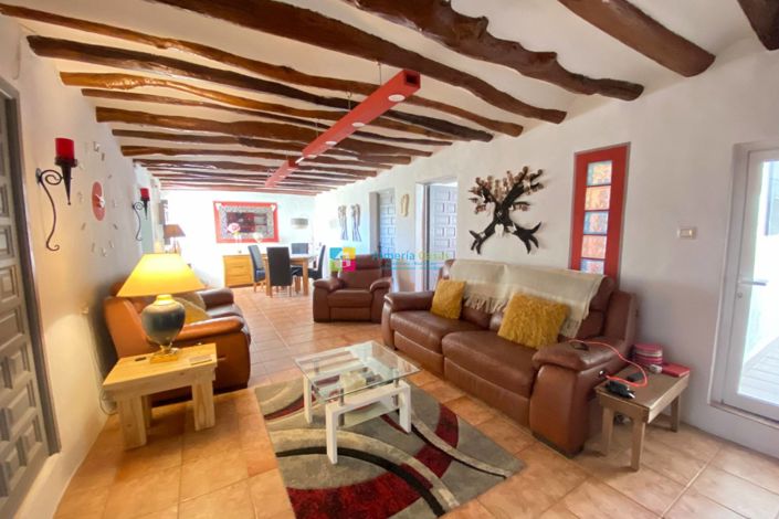 Image No.14-Maison de campagne de 6 chambres à vendre à Oria