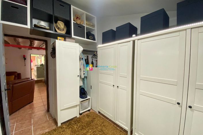 Image No.17-Maison de campagne de 6 chambres à vendre à Oria