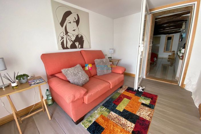 Image No.23-Maison de campagne de 6 chambres à vendre à Oria