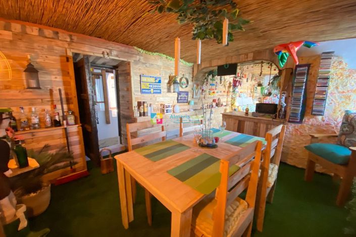 Image No.31-Maison de campagne de 6 chambres à vendre à Oria