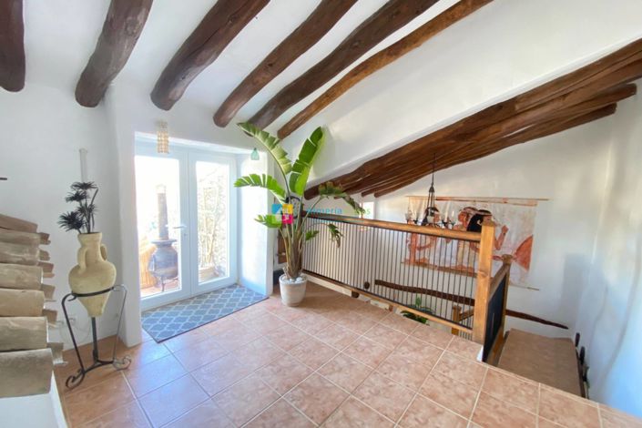 Image No.44-Maison de campagne de 6 chambres à vendre à Oria