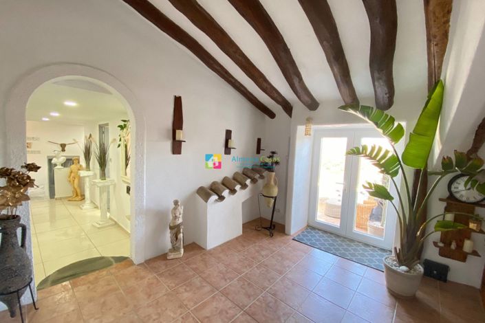 Image No.45-Maison de campagne de 6 chambres à vendre à Oria