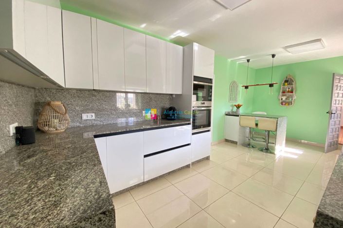 Image No.7-Maison de campagne de 6 chambres à vendre à Oria