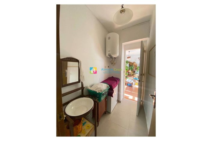 Image No.12-5 Bed Townhouse for sale