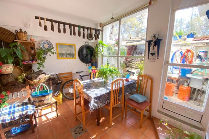 Image No.13-5 Bed Townhouse for sale