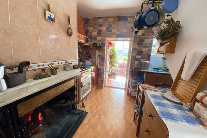 Image No.18-5 Bed Townhouse for sale