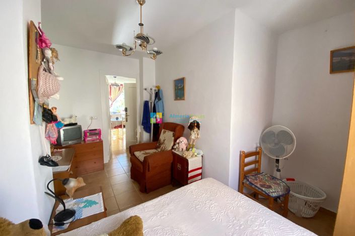 Image No.29-5 Bed Townhouse for sale