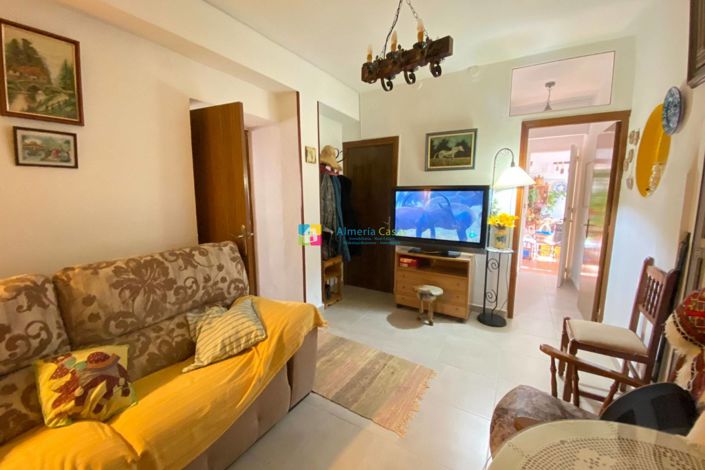 Image No.8-5 Bed Townhouse for sale