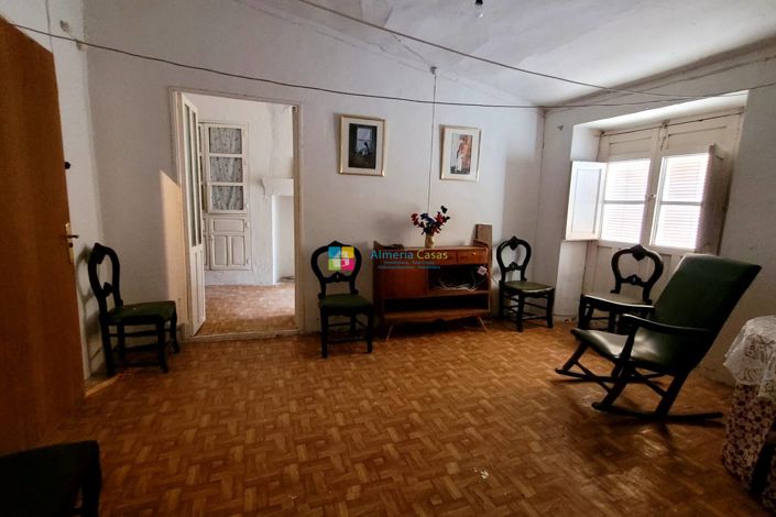 Image No.23-Maison de ville de 9 chambres à vendre à Cullar