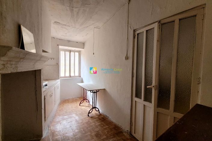 Image No.27-Maison de ville de 9 chambres à vendre à Cullar