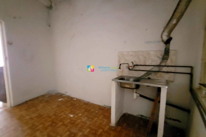 Image No.28-Maison de ville de 9 chambres à vendre à Cullar