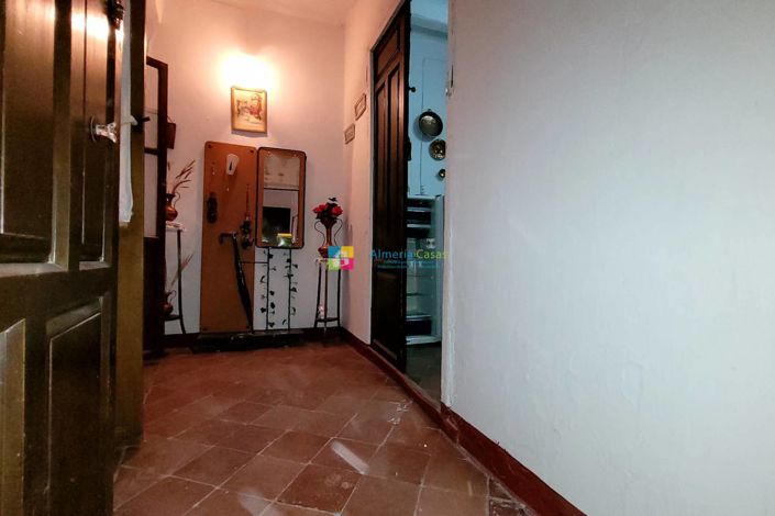 Image No.3-Maison de ville de 9 chambres à vendre à Cullar