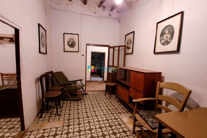 Image No.33-Maison de ville de 9 chambres à vendre à Cullar