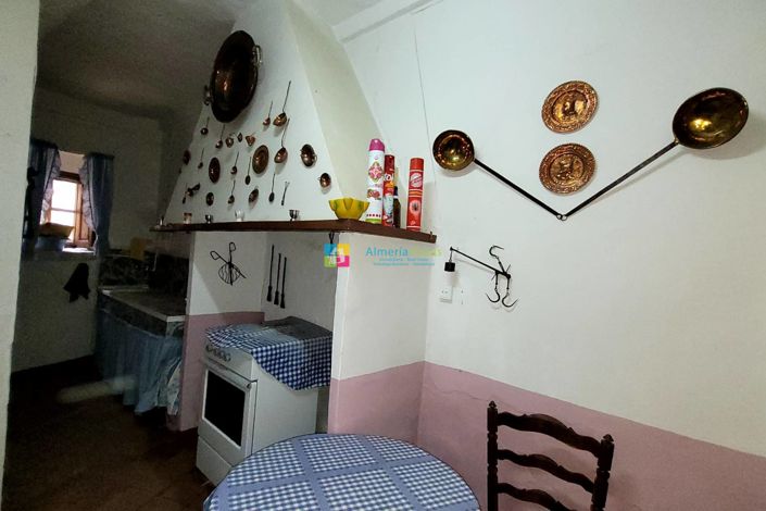 Image No.4-Maison de ville de 9 chambres à vendre à Cullar