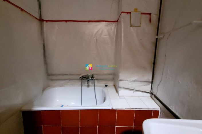 Image No.42-Maison de ville de 9 chambres à vendre à Cullar